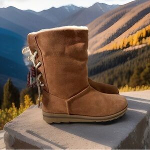 Muk Luks Brown Ankle Boots with Cream Accents
